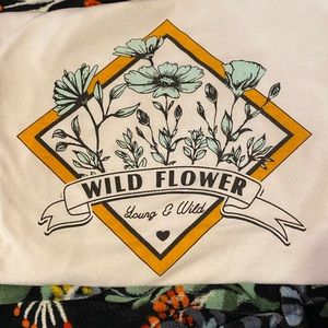 Wild flower t shirt. Size 0xl.